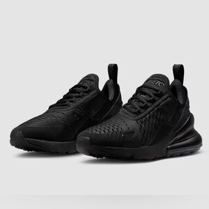 Women’s Nike Air Max 270- NWOT